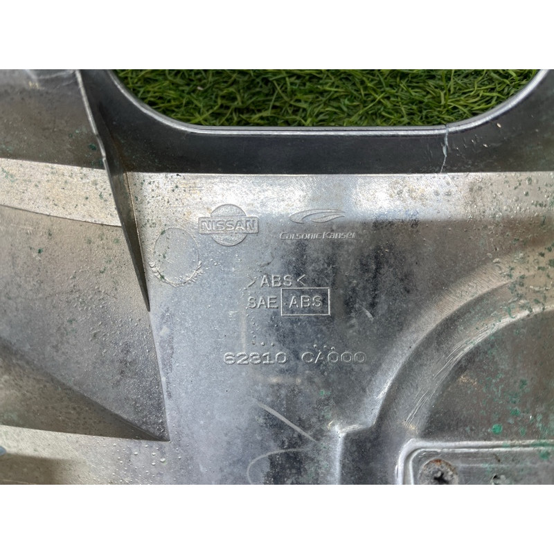 Решетка радиатора (наружные элементы кузова) Nissan Murano Z50 62310ca000