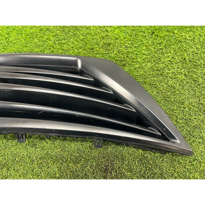 Решетка радиатора (наружные элементы кузова) Nissan versa N17 623103ba0a