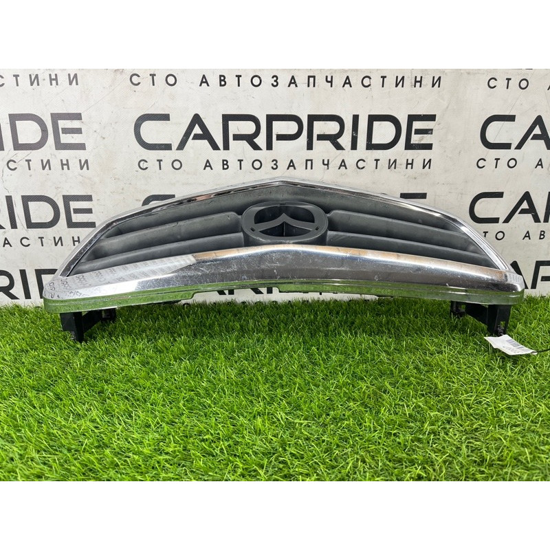 Решетка радиатора (наружные элементы кузова) Mazda 6 GF gg2a50710