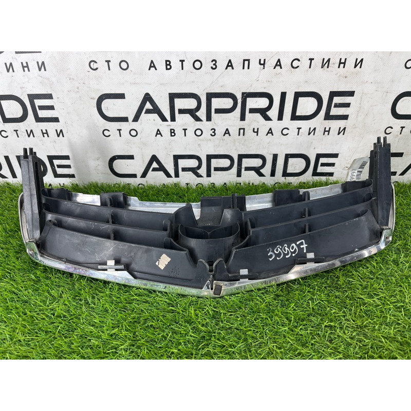 Решетка радиатора (наружные элементы кузова) Mazda 6 GF gg2a50710