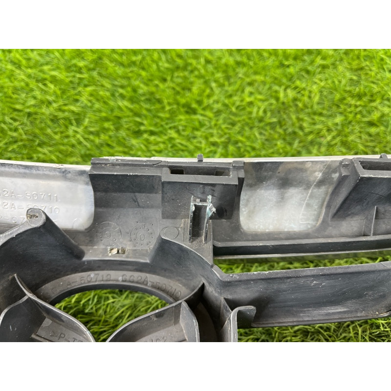 Решетка радиатора (наружные элементы кузова) Mazda 6 GF gg2a50710