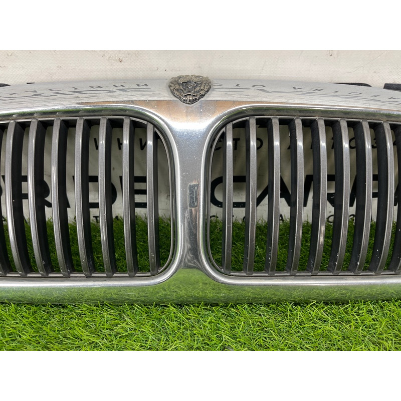 Решітка радіатора (зовнішні елементи кузова) Jaguar XJ XJ8 2000 bpcs94401