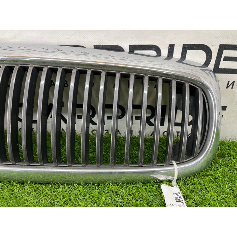 Решітка радіатора (зовнішні елементи кузова) Jaguar XJ XJ8 2000 bpcs94401
