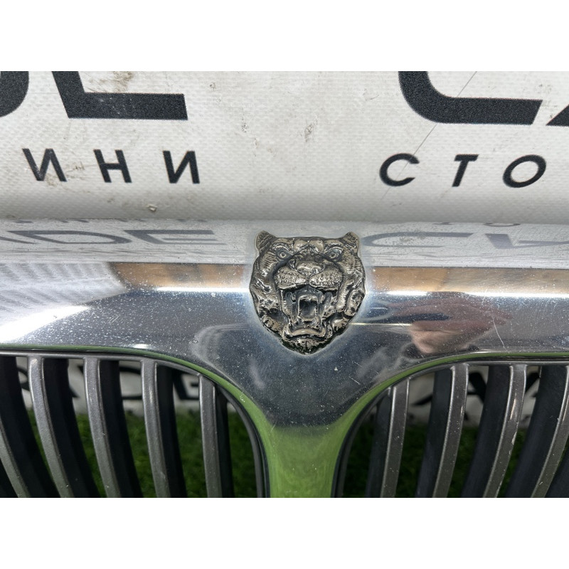 Решітка радіатора (зовнішні елементи кузова) Jaguar XJ XJ8 2000 bpcs94401