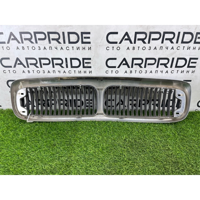 Решітка радіатора (зовнішні елементи кузова) Jaguar XJ XJ8 2000 bpcs94401