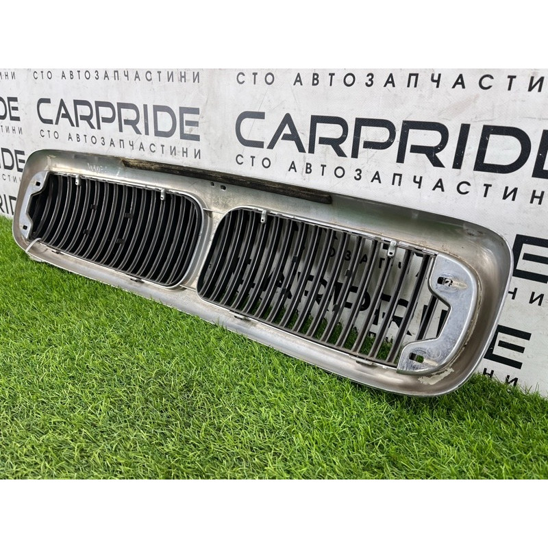 Решітка радіатора (зовнішні елементи кузова) Jaguar XJ XJ8 2000 bpcs94401