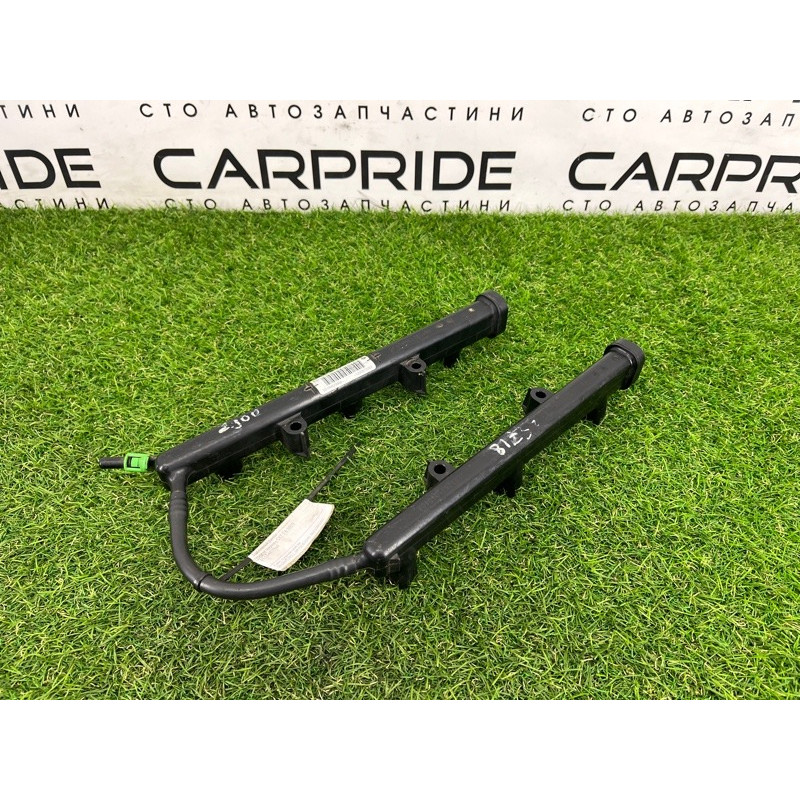 Топливная рампа (топливная система) Dodge Journey SXT 2013 3.6 05184079ad