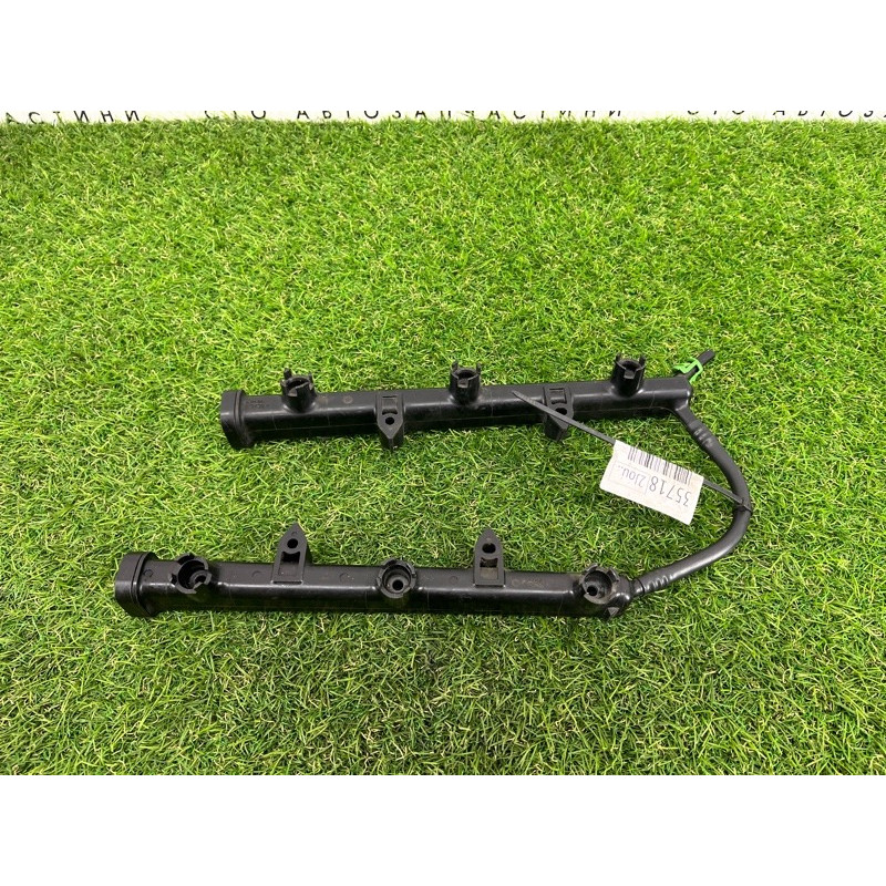 Топливная рампа (топливная система) Dodge Journey SXT 2013 3.6 05184079ad