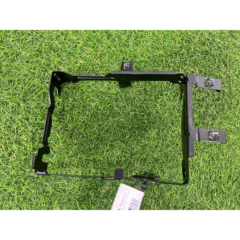 Кронштейн блока запобіжників (кузов і елементи) Jeep Compass MP 2018 2.4 68274325ab