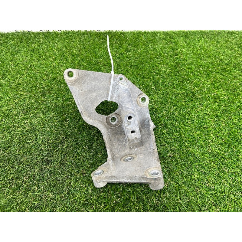 Кронштейн раздатки (трансмиссия) RENAULT Koleos HY 2008 2.0 30441JG200