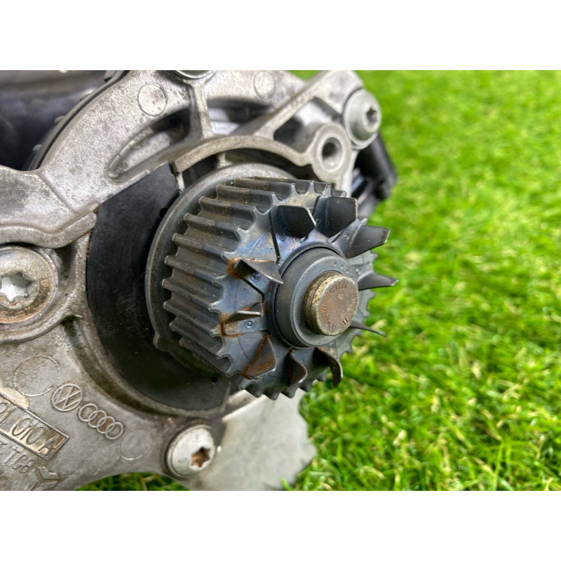 Помпа (система охлаждения) AUDI A4 B8 2012 2.0 TFSI 06H121026BA