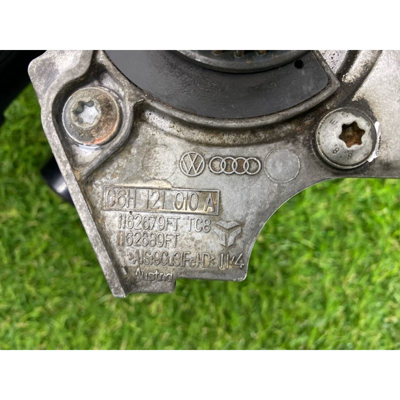 Помпа (система охлаждения) AUDI A4 B8 2012 2.0 TFSI 06H121026BA