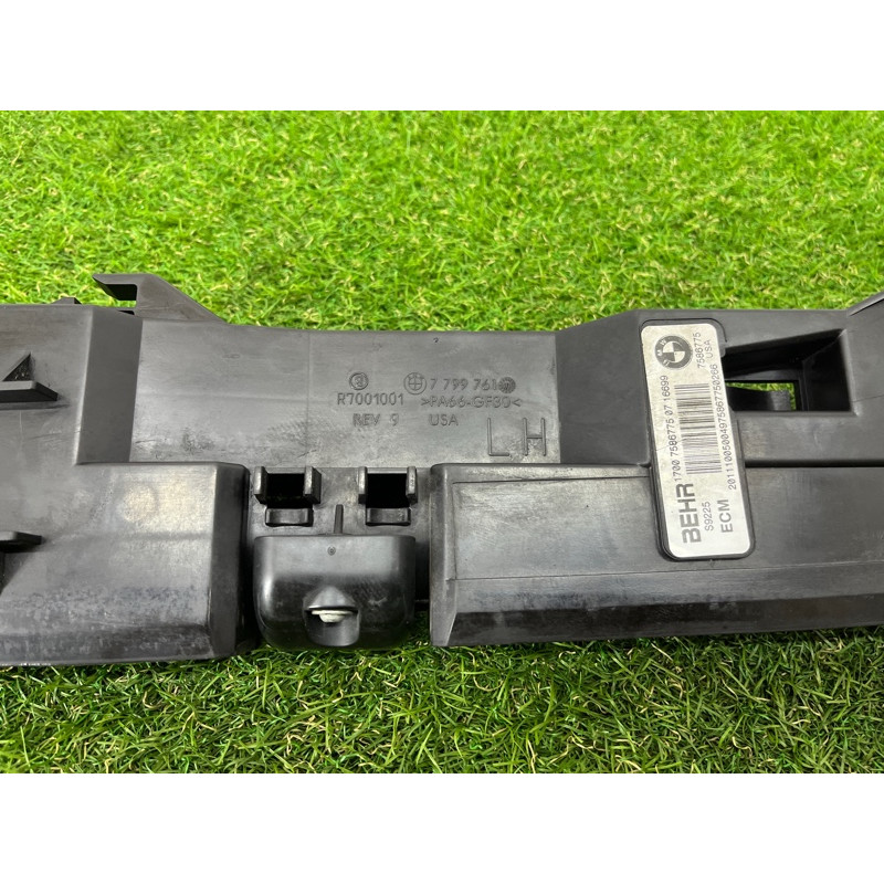 Рамка радиатора (кузов и элементы) BMW X5 E70 2011 3.0 N57 17118572188