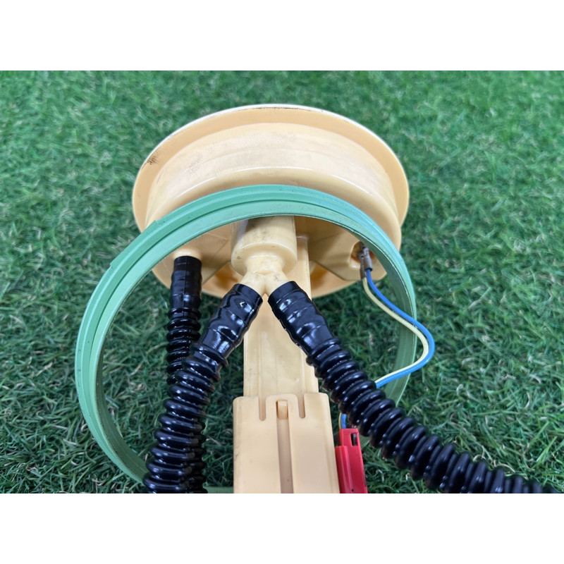 Датчик уровня топлива (электрика / датчики) BMW X5 E70 2011 3.0 N57 16117494926