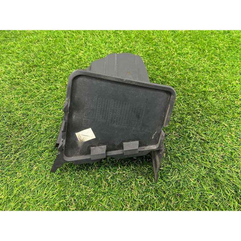 Крышка канала вентиляции тормозов (кузов и элементы) BMW X5 E70 2011 3.0 N57 51748048772