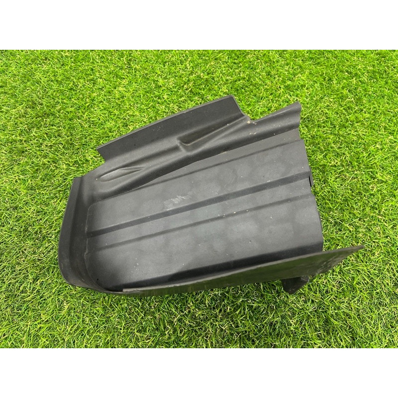 Крышка канала вентиляции тормозов (кузов и элементы) BMW X5 E70 2011 3.0 N57 51748048772