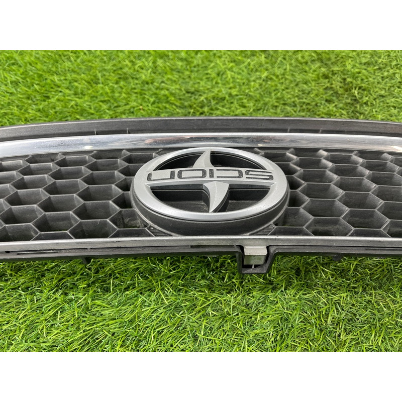 Решетка радиатора (наружные элементы кузова) Toyota Scion TC AT20 5311421030