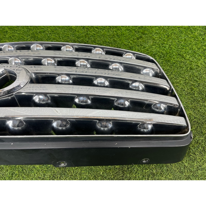 Решетка радиатора (наружные элементы кузова) Infiniti FX35 1 2004 62310CG000