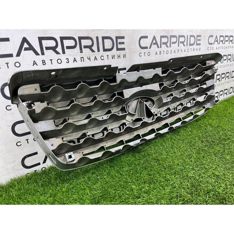 Решетка радиатора (наружные элементы кузова) Infiniti FX35 1 2004 62310CG000