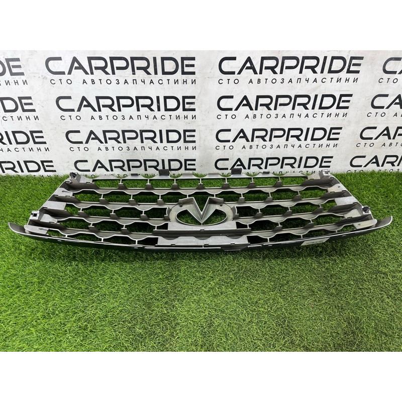 Решетка радиатора (наружные элементы кузова) Infiniti FX35 1 2004 62310CG000