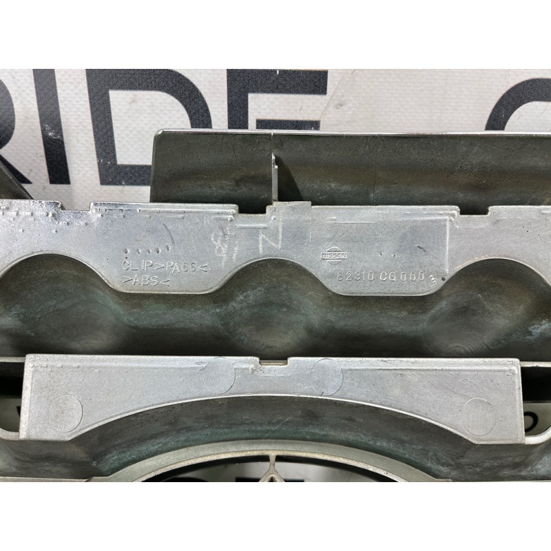 Решетка радиатора (наружные элементы кузова) Infiniti FX35 1 2004 62310CG000