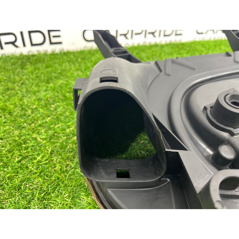 Корпус воздушного фильтра (впускная система) BMW X5 E70 2011 3.0 N57 13717812061