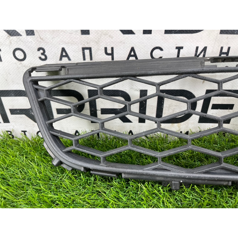 Решетка бампера (кузов и элементы) Infiniti G35 V35 62256ac700