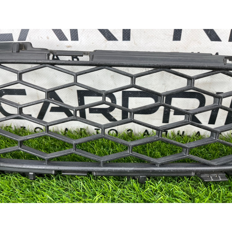 Решетка бампера (кузов и элементы) Infiniti G35 V35 62257ac700