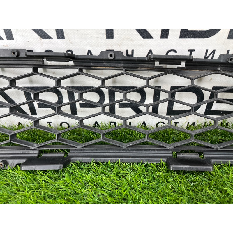 Решетка бампера (кузов и элементы) Infiniti G35 V35 62257ac700