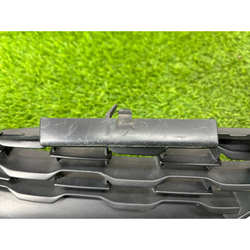 Решетка радиатора (наружные элементы кузова) Mitsubishi ASX GA 6402a318