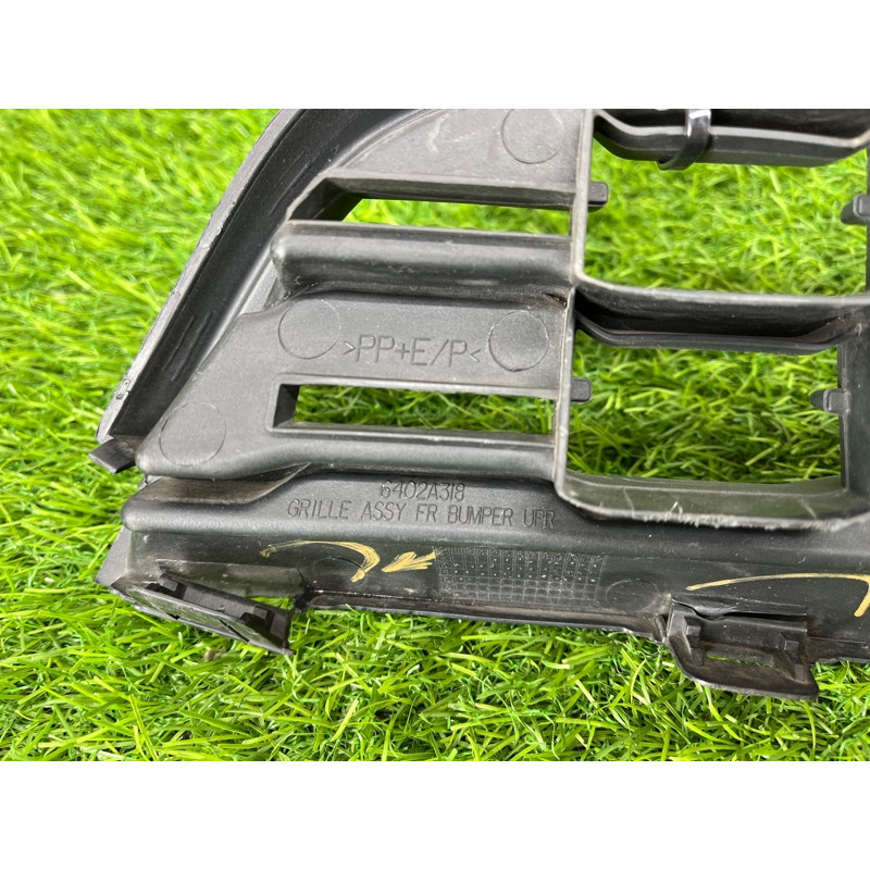 Решетка радиатора (наружные элементы кузова) Mitsubishi ASX GA 6402a318