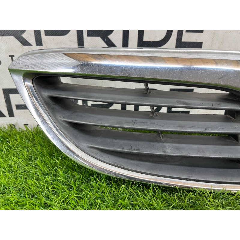 Решетка радиатора (наружные элементы кузова) Mazda 626 GF gd7a50710