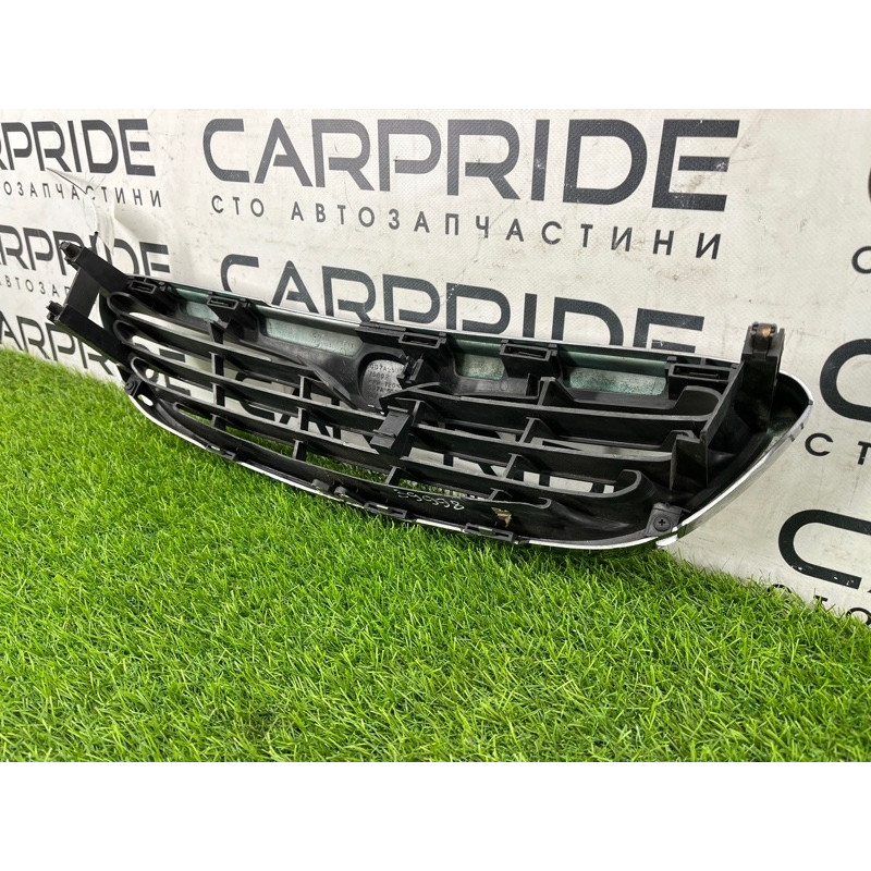 Решетка радиатора (наружные элементы кузова) Mazda 626 GF gd7a50710