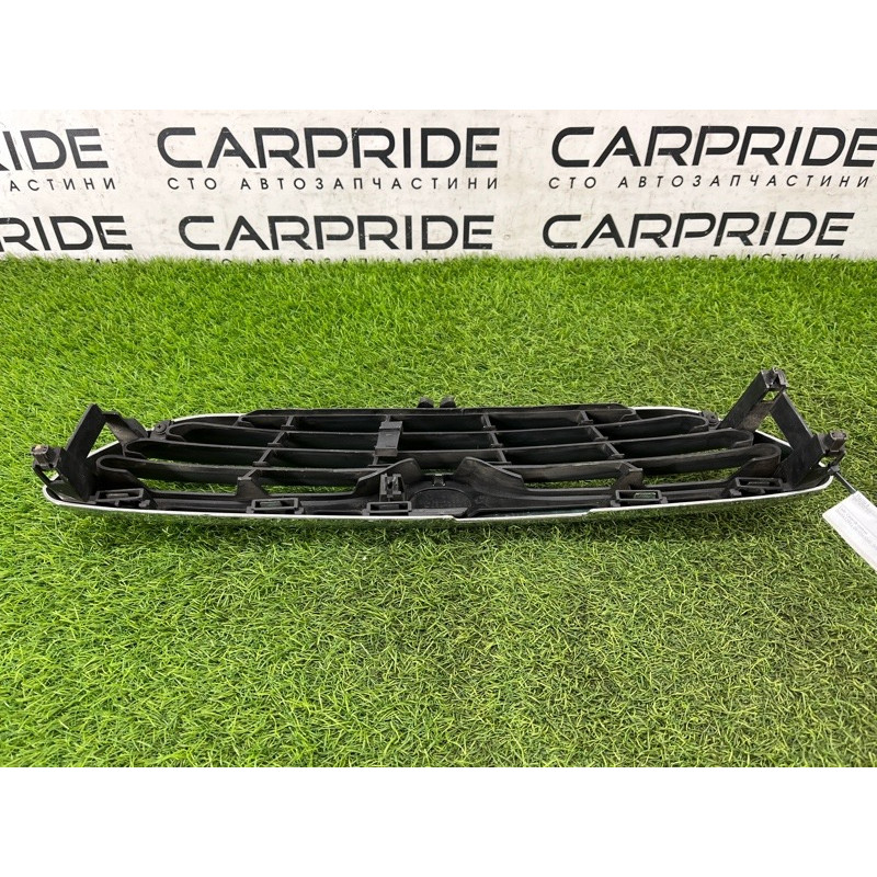 Решетка радиатора (наружные элементы кузова) Mazda 626 GF gd7a50710