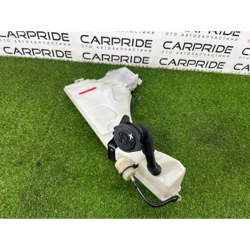 Бачок омывателя (кузов и элементы) BMW X5 E70 2011 3.0 N57 61677161477