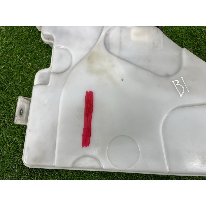 Бачок омывателя (кузов и элементы) BMW X5 E70 2011 3.0 N57 61677161477