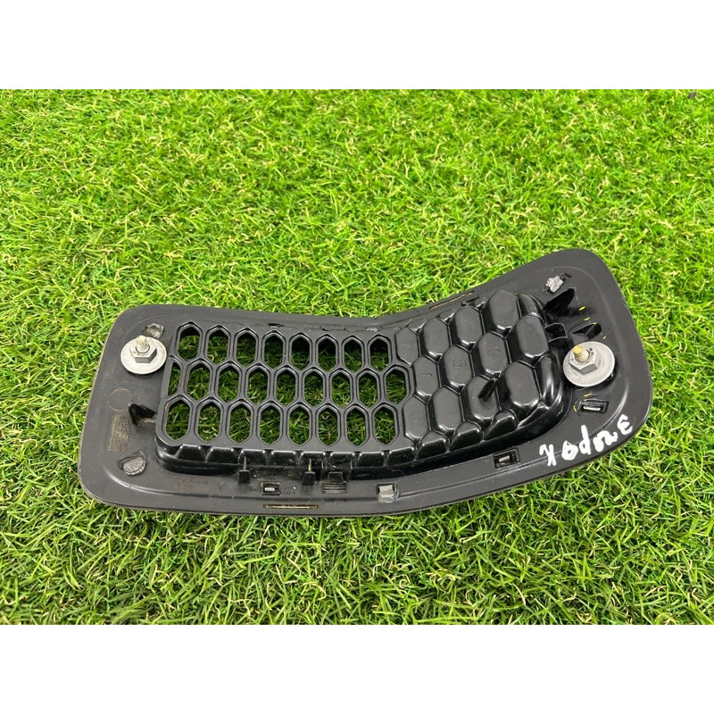 Решетка радиатора (наружные элементы кузова) Jeep Cherokee Trailhawk 2014 2.4 5RB21XS9AB