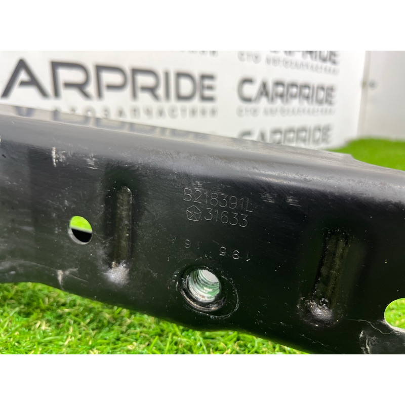 Усилитель бампера (наружные элементы кузова) Jeep Grand Cherokee WK2 2017 3.6 4578827AK