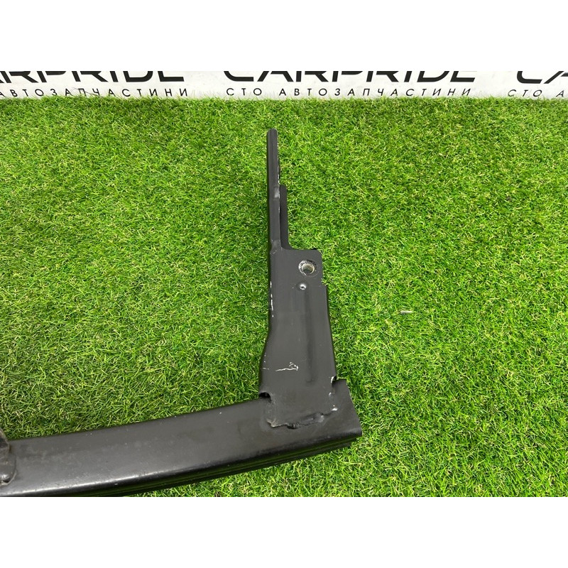 Усилитель бампера (наружные элементы кузова) Jeep Grand Cherokee WK2 2017 4578827AK