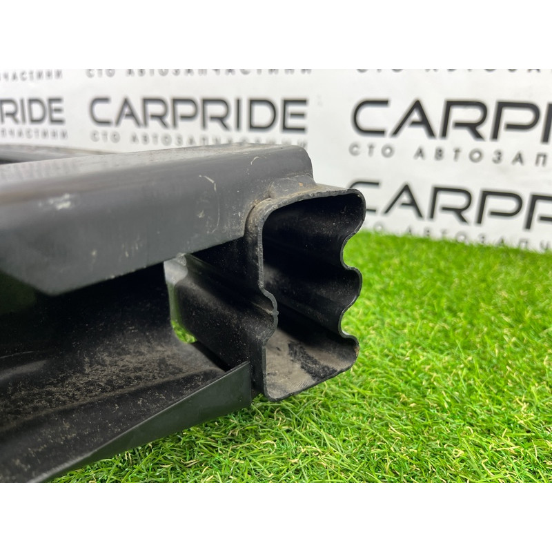 Усилитель бампера (наружные элементы кузова) Jeep Grand Cherokee WK2 2017 4578827AK