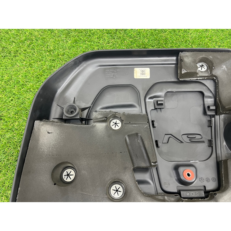 Декоративная крышка двигателя (двигатель и элементы) Jeep Grand Cherokee WK2 2020 3.6 5281383AF