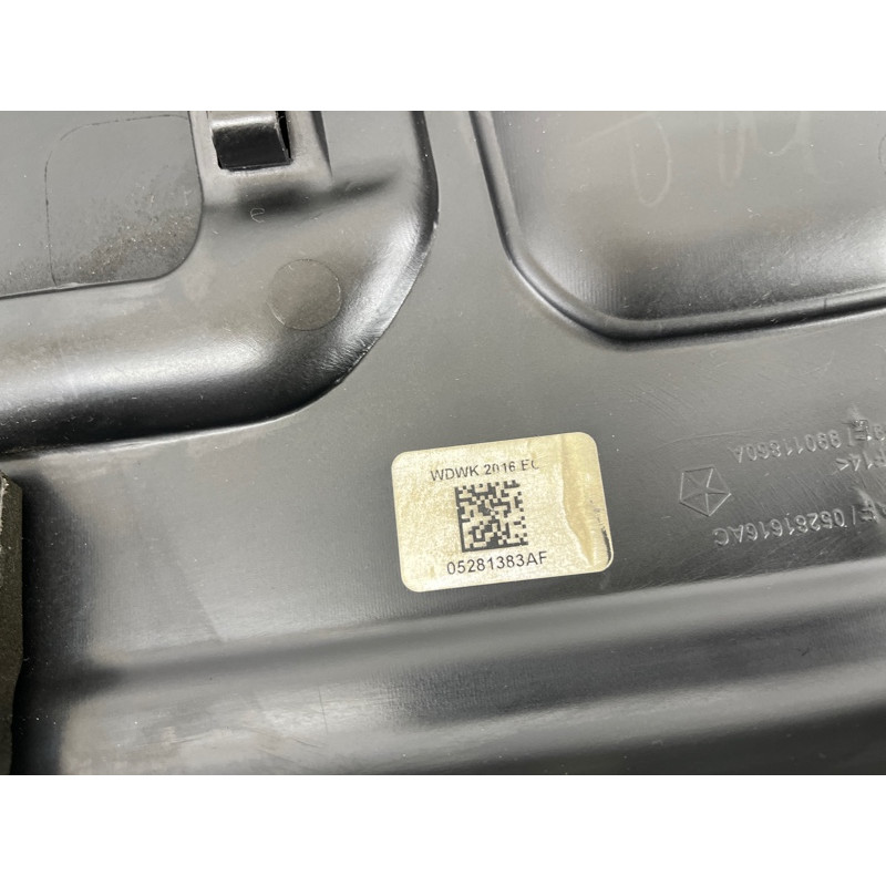 Декоративная крышка двигателя (двигатель и элементы) Jeep Grand Cherokee WK2 2020 3.6 5281383AF
