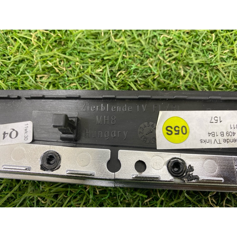 Декоративна накладка карти дверей (салон) Audi Q5 8R 2012 3.2 CALB 8R0867409B1B4