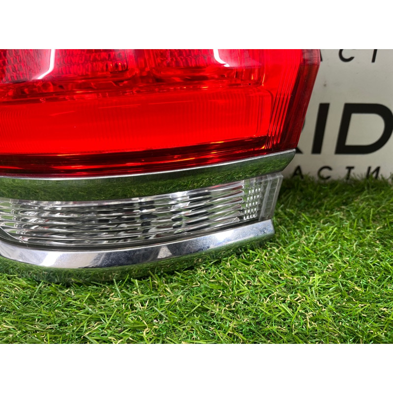 Задний фонарь (оптика) Jeep Grand Cherokee WK2 2014 3.0 Diesel EXF 68110017AC