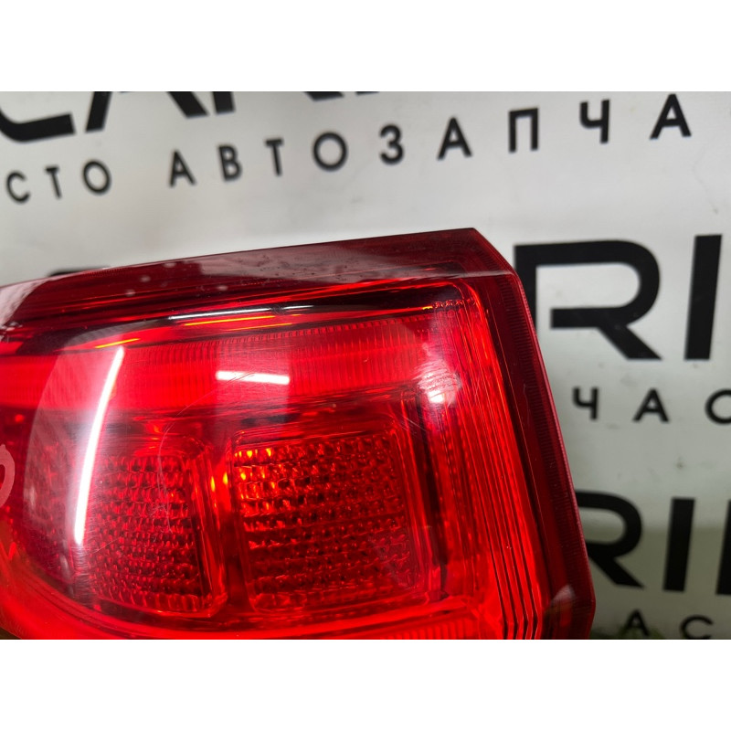 Задний фонарь (оптика) Jeep Grand Cherokee WK2 2014 3.0 Diesel EXF 68110017AC