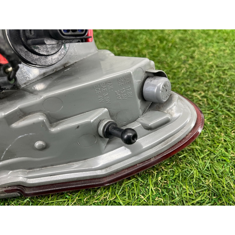 Задний фонарь (оптика) Jeep Grand Cherokee WK2 2014 3.0 Diesel EXF 68110017AC