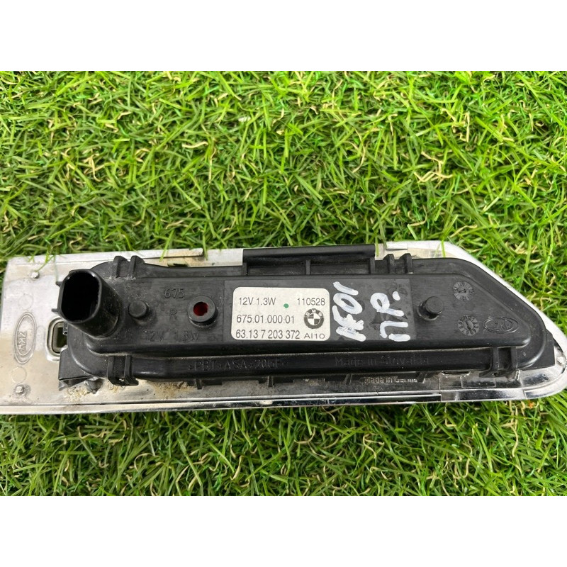 Повторитель поворота (оптика) BMW 7-series F02 2011 4.4 N63 63137203372