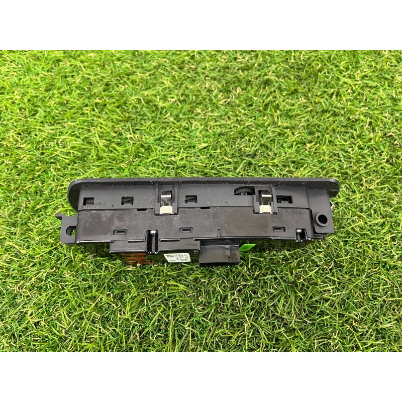 Блок кнопок стеклоподъемников (электрика / кнопки) BMW 7-series F02 2011 4.4 N63 61319241915