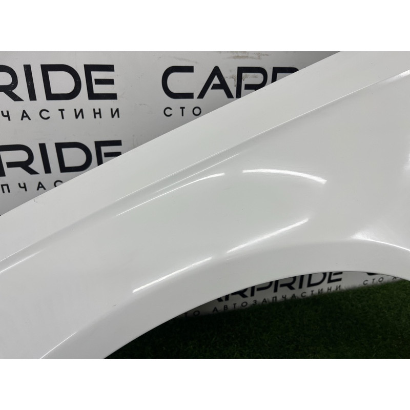 Крыло (наружные элементы кузова) AUDI A4 B8 2012 2.0 CAEB 8K0821105A