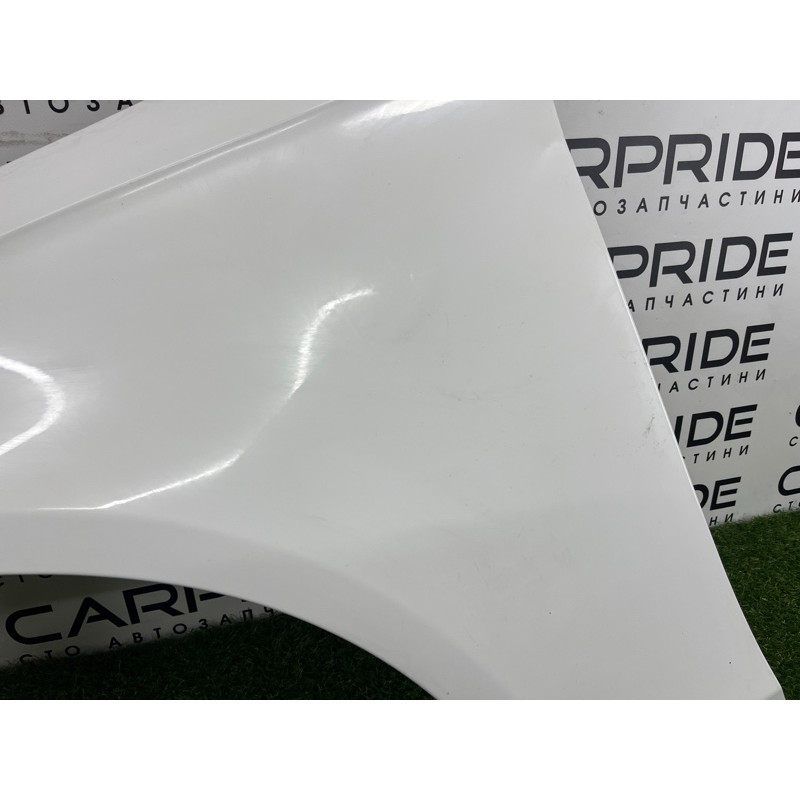 Крыло (наружные элементы кузова) AUDI A4 B8 2012 2.0 CAEB 8K0821105A